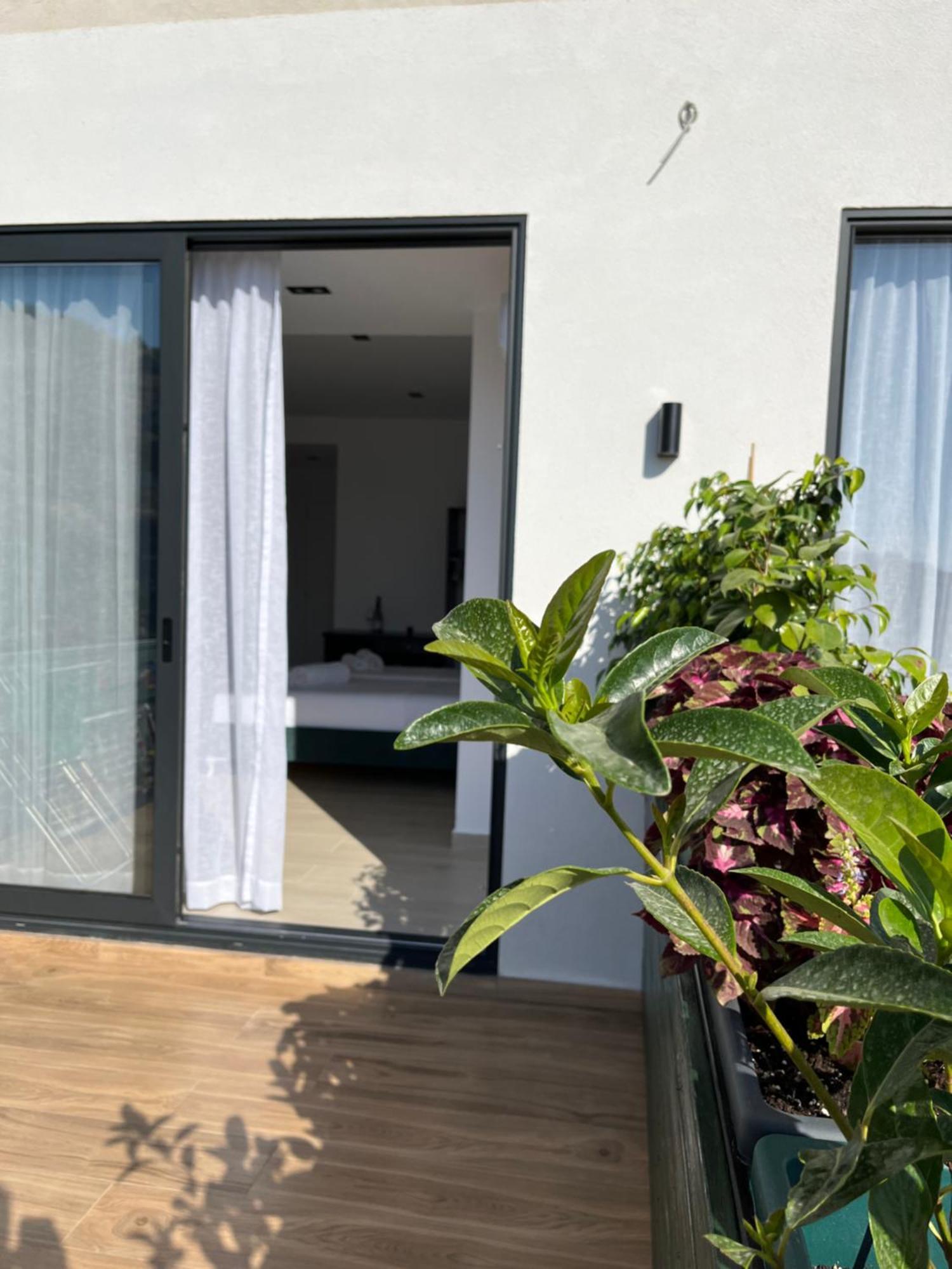 Del Mare Hotel Saranda Kültér fotó
