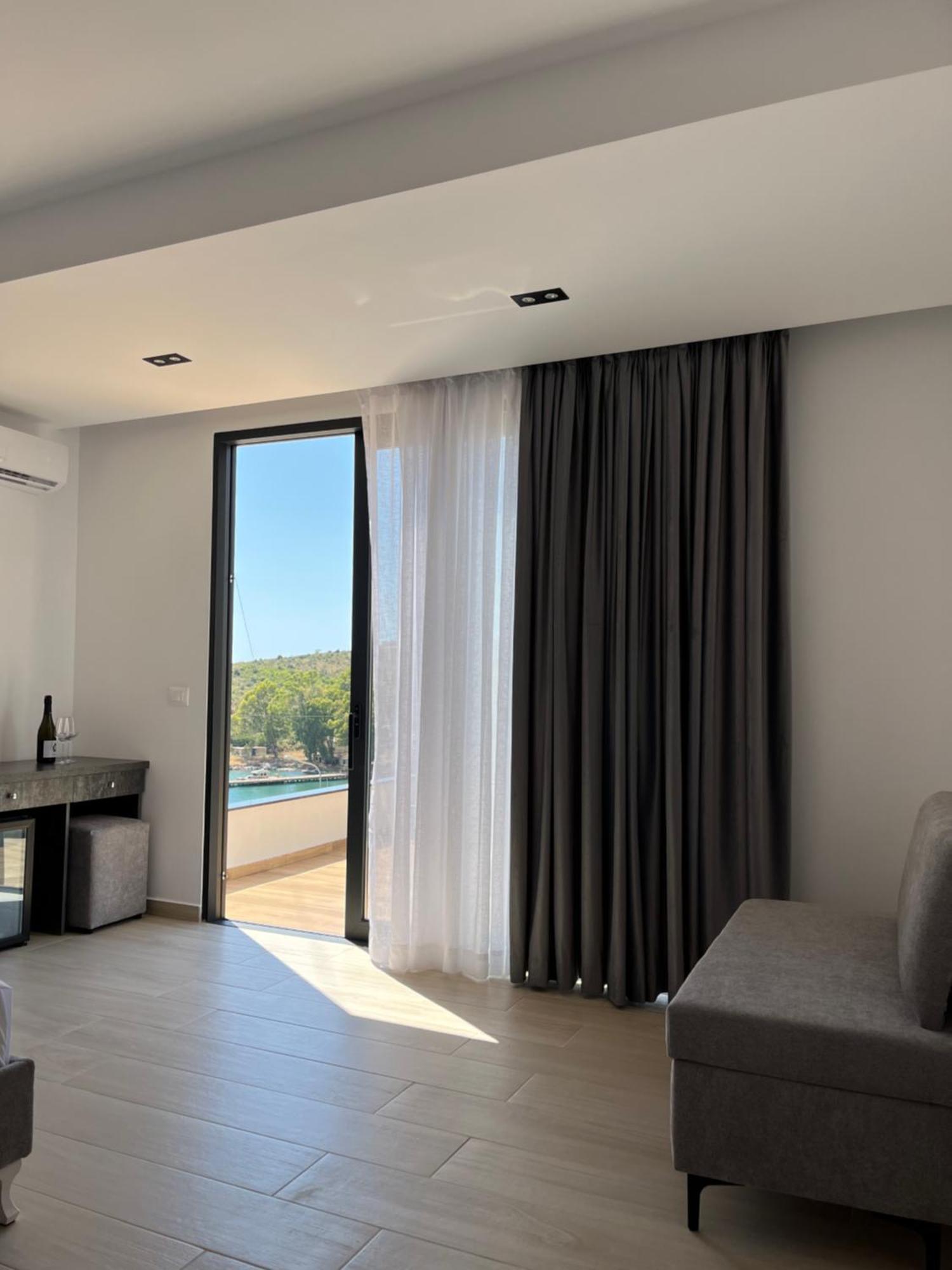 Del Mare Hotel Saranda Kültér fotó