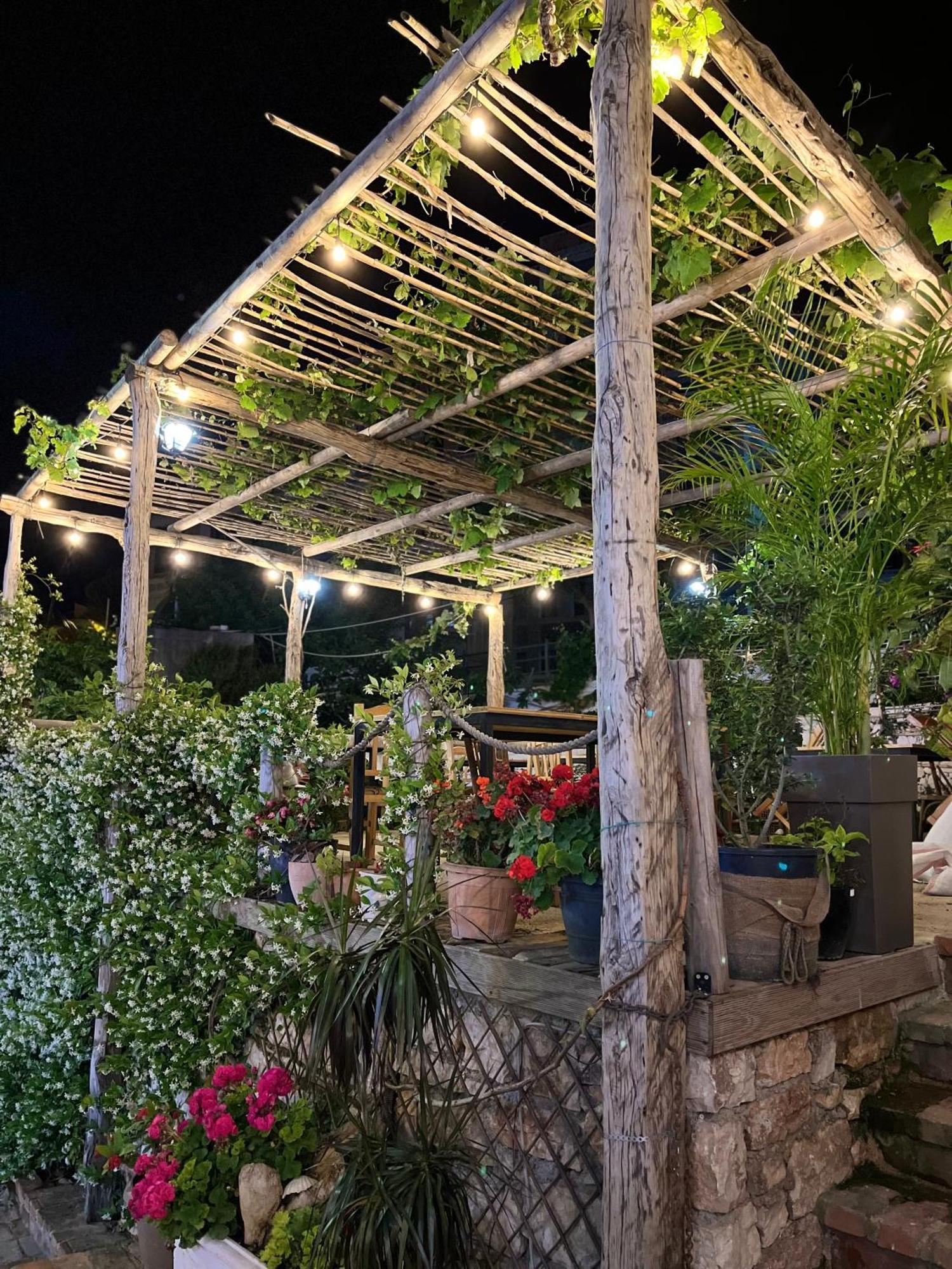 Del Mare Hotel Saranda Kültér fotó